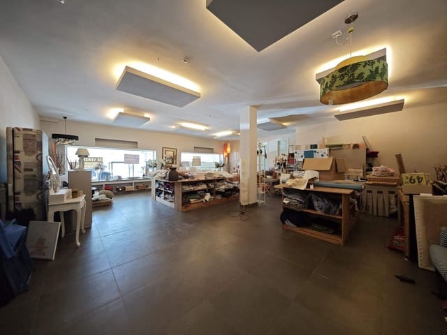 Erhverv til salg i Torreguadiaro, San Roque - € 1.200.000 (Ref: 9942553)