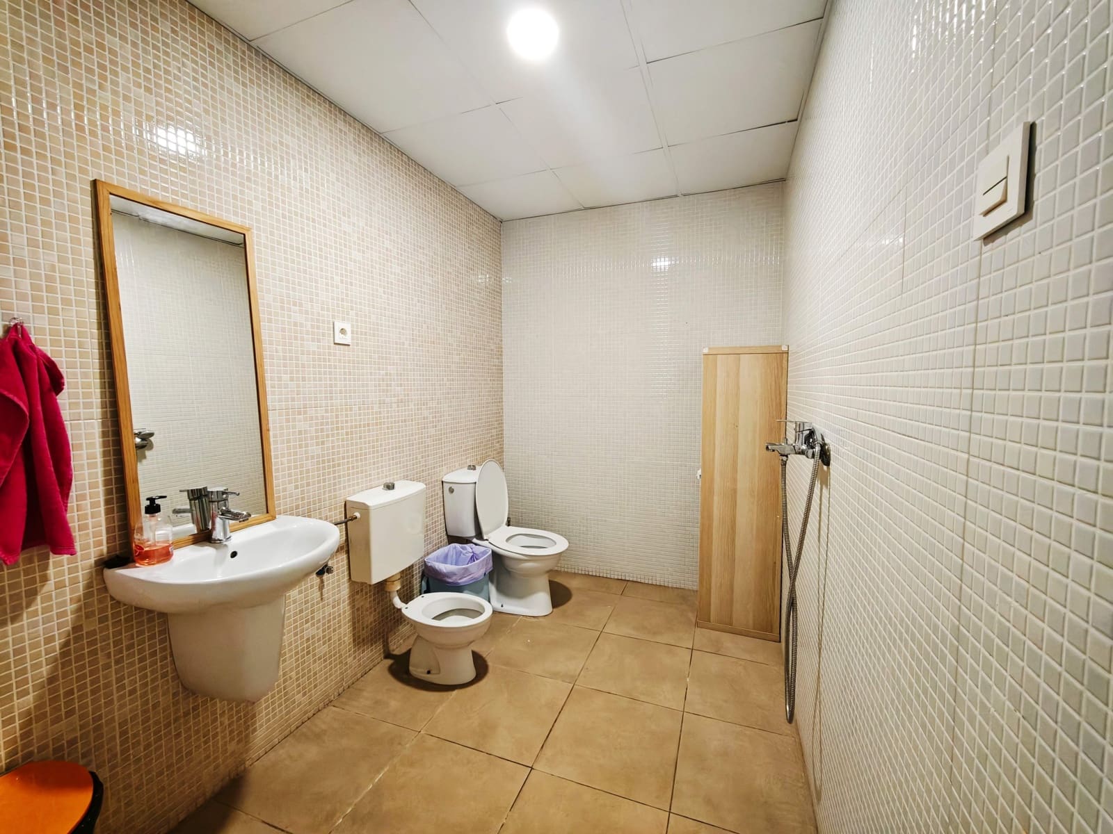 6 soveværelse Virksomhed til salg i Algeciras - € 395.000 (Ref: 9942554)
