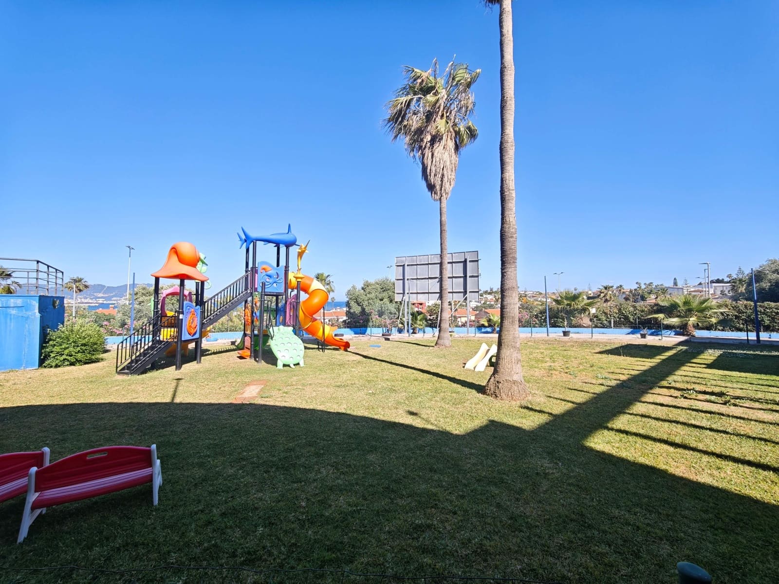 6 soveværelse Virksomhed til salg i Algeciras - € 395.000 (Ref: 9942554)