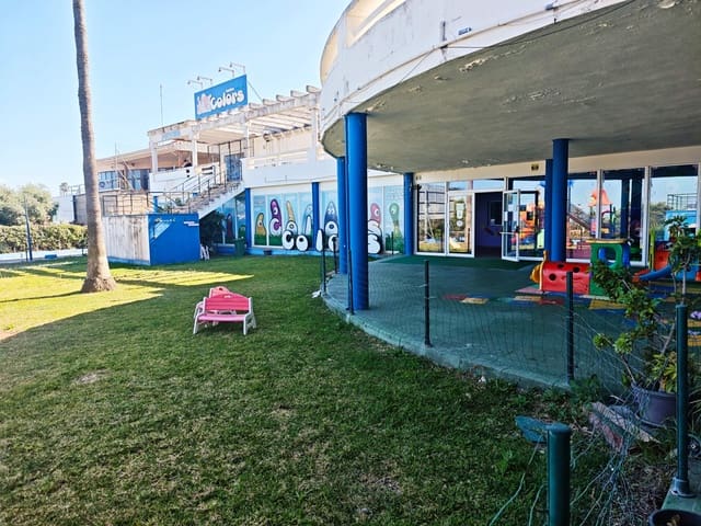 6 soveværelse Virksomhed til salg i Algeciras - € 395.000 (Ref: 9942554)