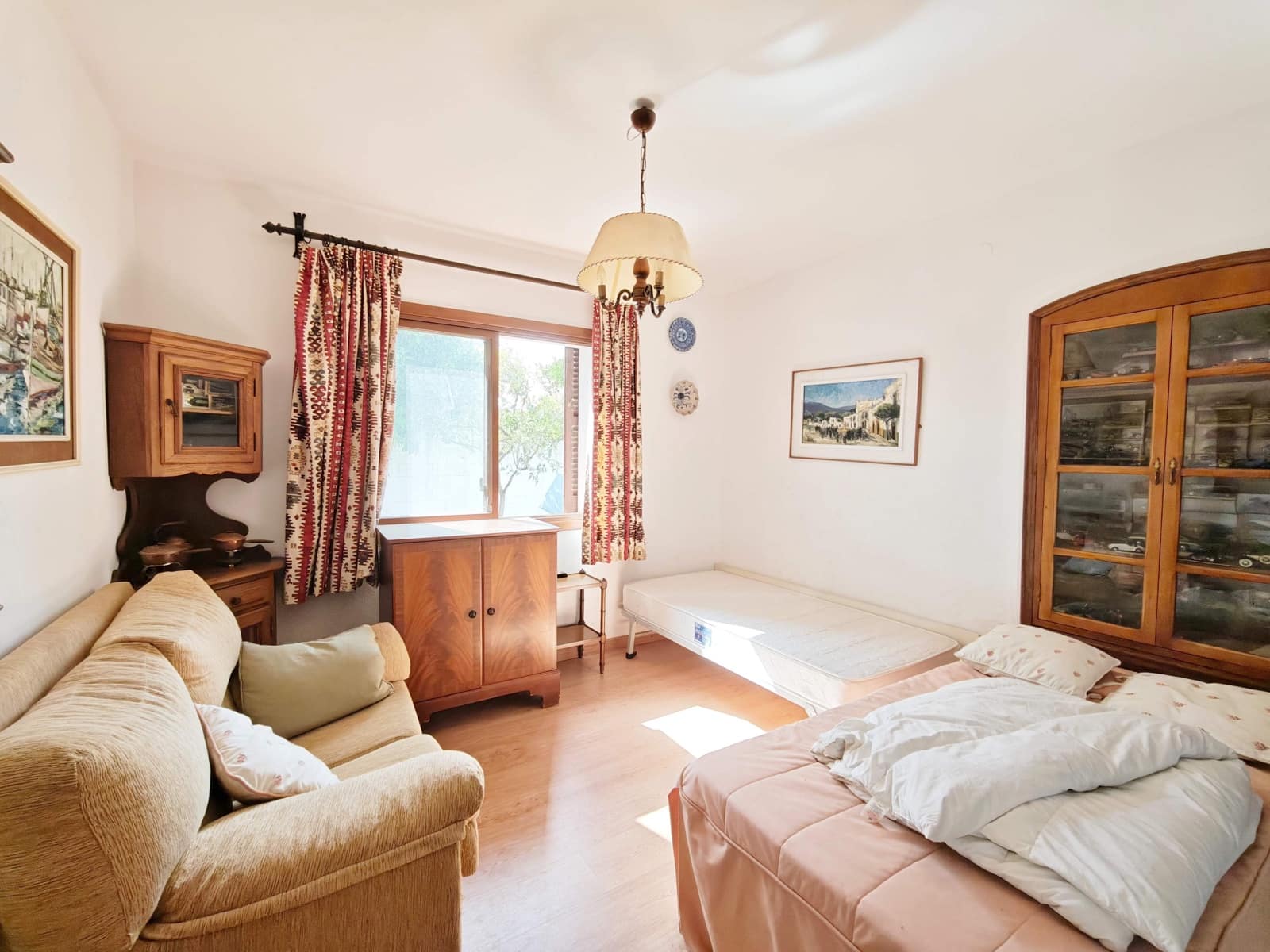 8 bedroom Villa for sale in Algeciras with pool - € 995,000 (Ref: 9942555)