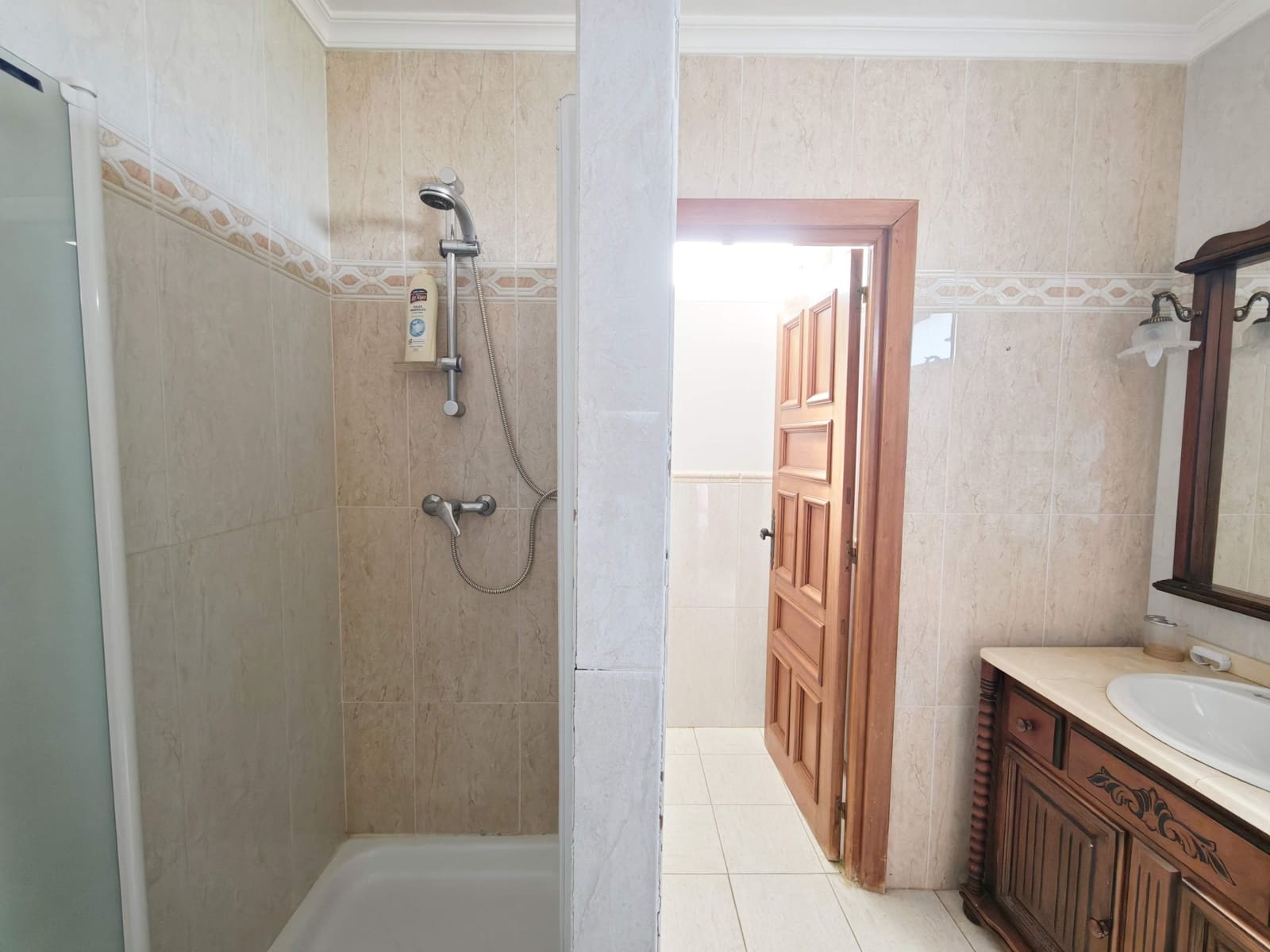 8 bedroom Villa for sale in Algeciras with pool - € 995,000 (Ref: 9942555)