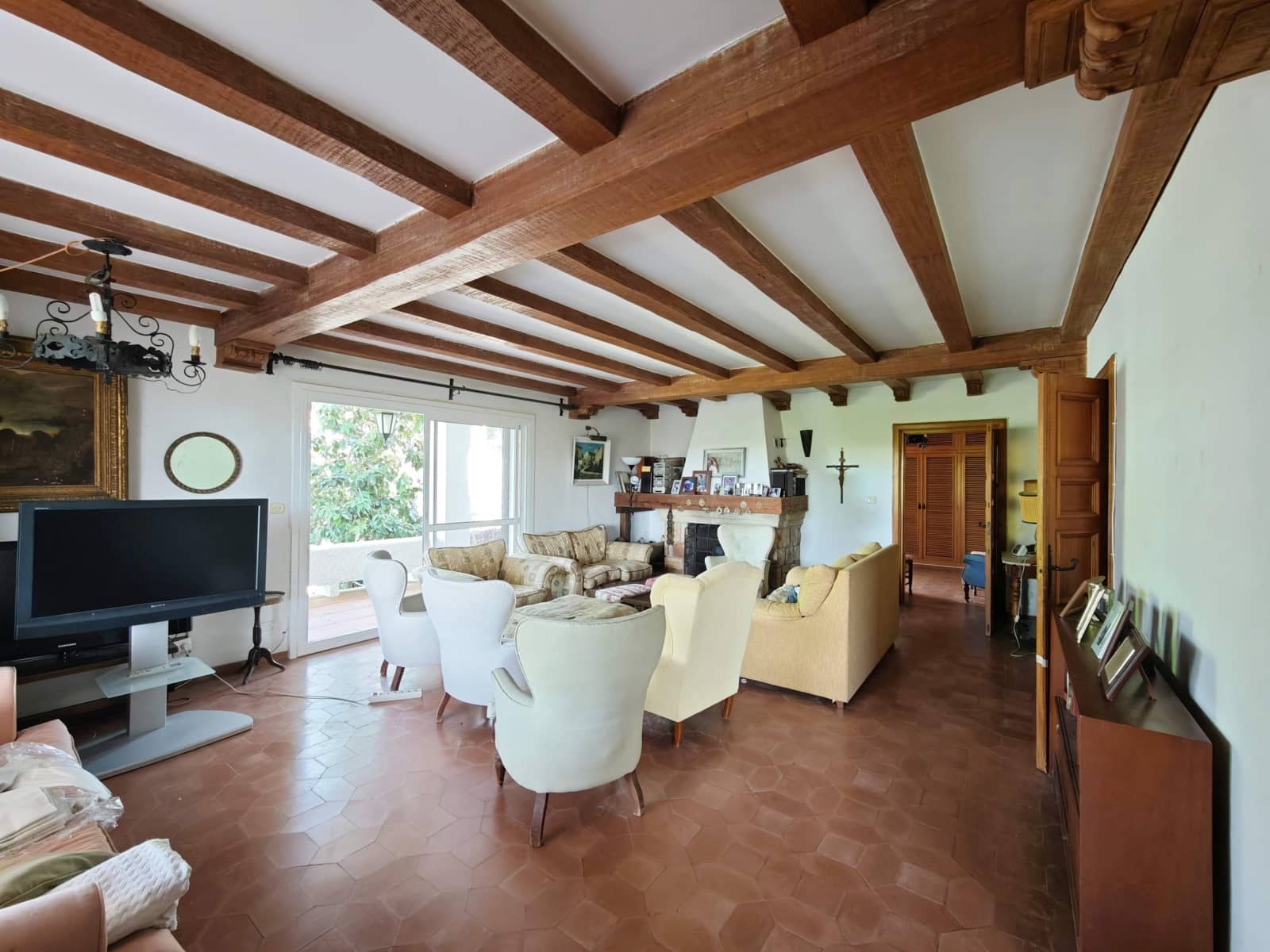 8 bedroom Villa for sale in Algeciras with pool - € 995,000 (Ref: 9942555)