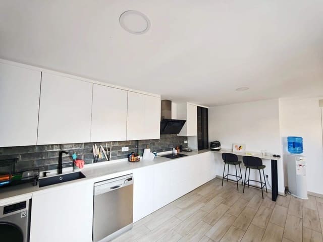 4 soverom Kjedet enebolig til salgs i Guadacorte, Los Barrios - € 350 000 (Ref: 9942556)
