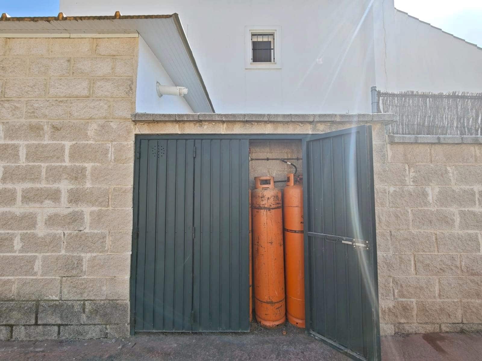 4 soverom Kjedet enebolig til salgs i Guadacorte - € 350 000 (Ref: 9942556)
