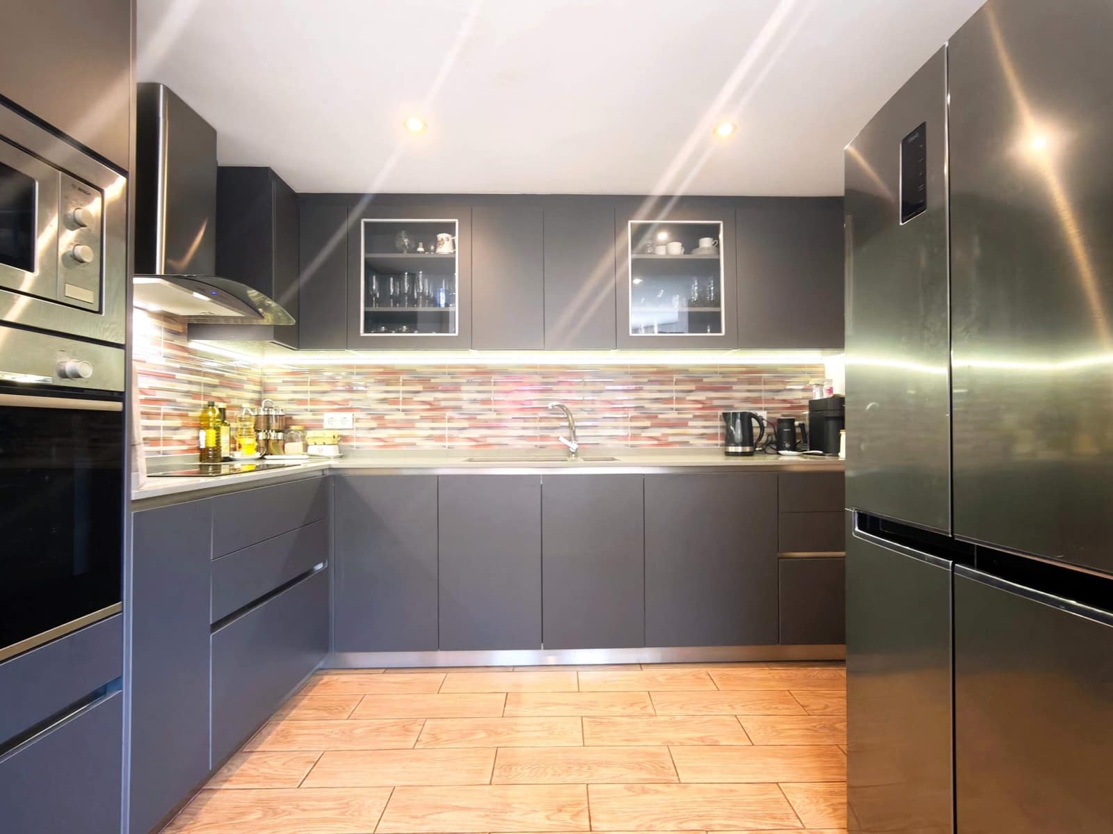 4 bedroom Townhouse for sale in La Linea de la Concepcion with pool garage - € 575,000 (Ref: 9943666)