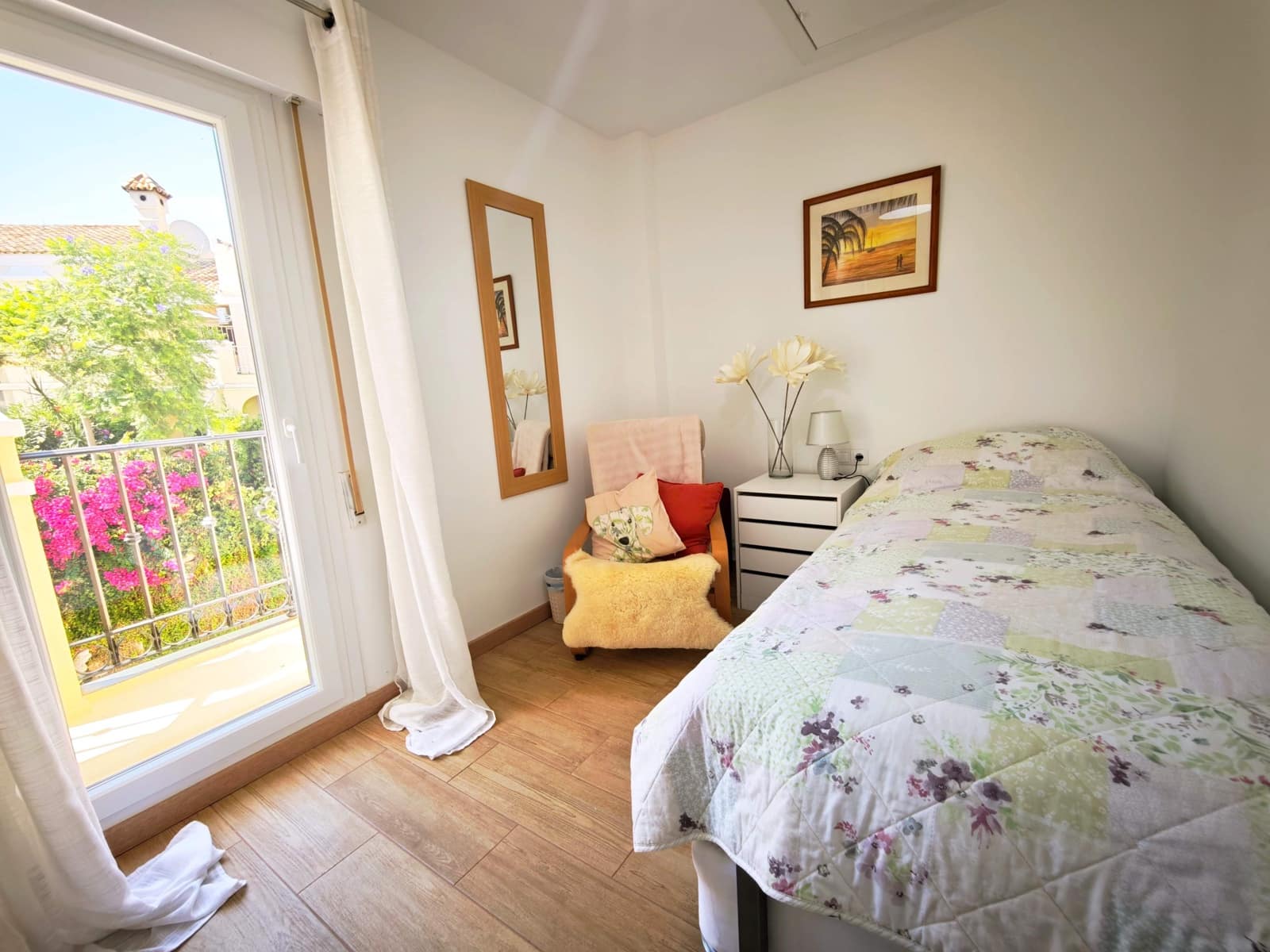 4 bedroom Townhouse for sale in La Linea de la Concepcion with pool garage - € 575,000 (Ref: 9943666)