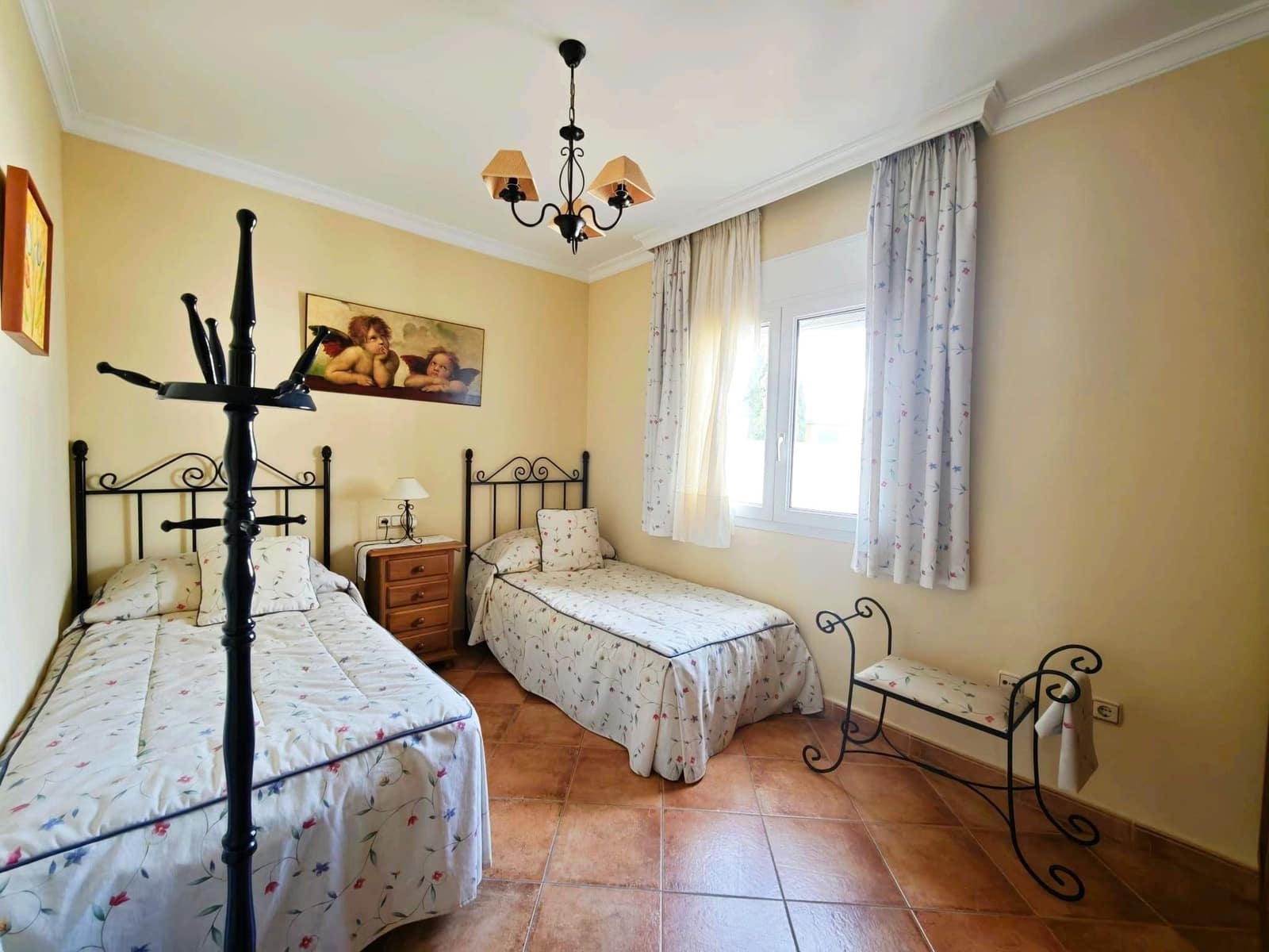 7 sovrum Villa till salu i Algeciras med pool garage - 700 000 € (Ref: 9945741)