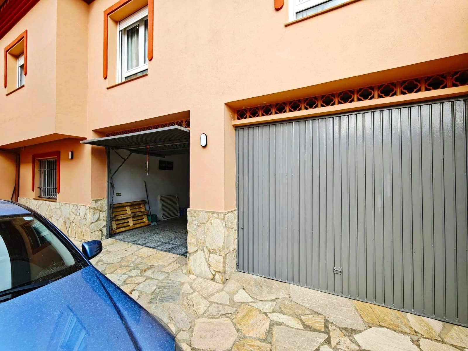 7 sovrum Villa till salu i Algeciras med pool garage - 700 000 € (Ref: 9945741)