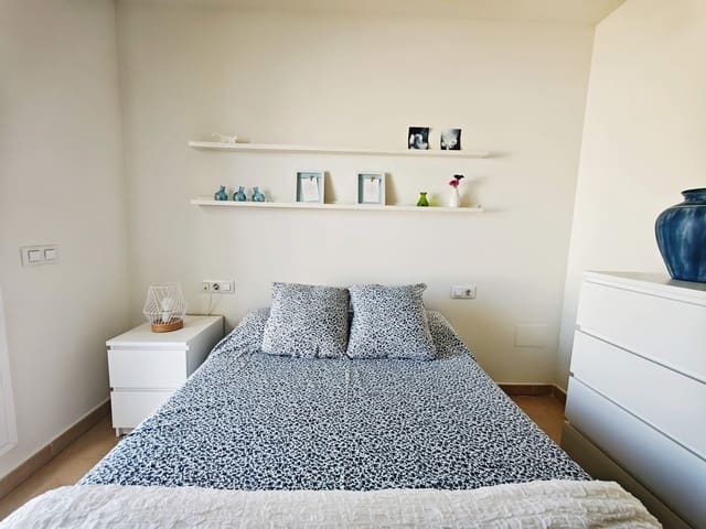2 soverom Leilighet til salgs i Algeciras med svømmebasseng garasje - € 280 000 (Ref: 9947946)