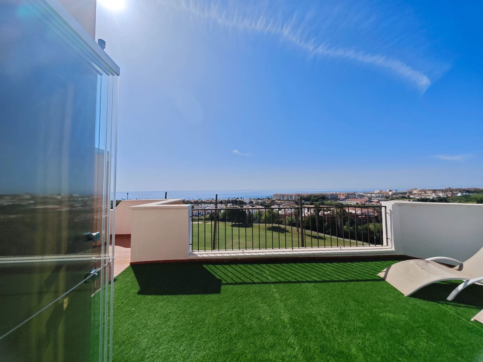 2 soveværelse Penthouse til salg i Casares med swimmingpool garage - € 430.000 (Ref: 9952661)
