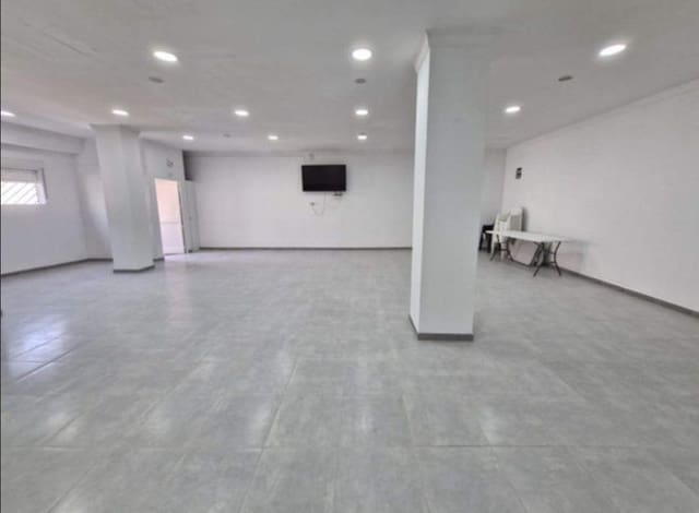 Commercieel te koop in La Línea de la Concepción - € 99.900 (Ref: 9952662)