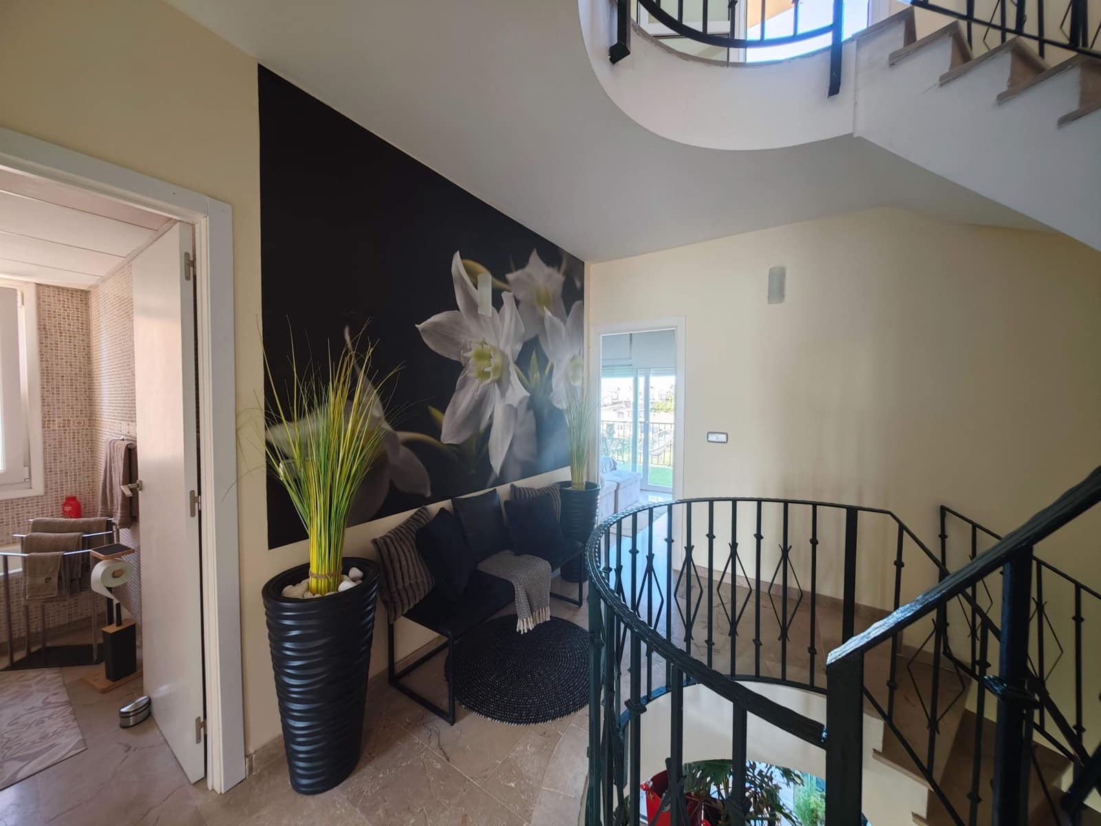 5 chambre Villa/Maison Mitoyenne à vendre à La Linea de la Concepcion avec piscine - 540 000 € (Ref: 9959813)