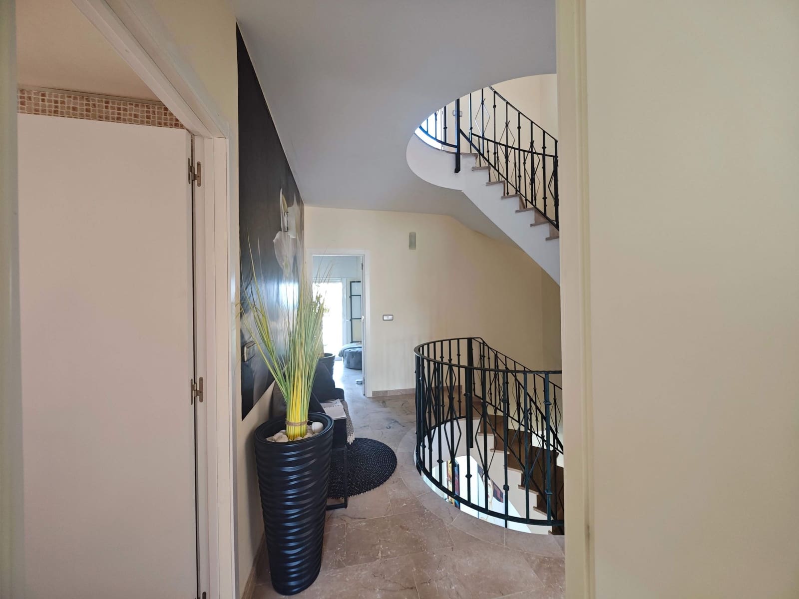 5 chambre Villa/Maison Mitoyenne à vendre à La Linea de la Concepcion avec piscine - 540 000 € (Ref: 9959813)