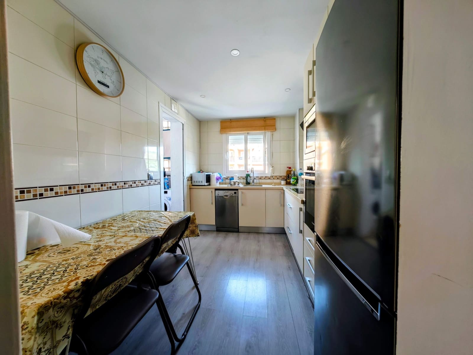 3 sypialnia Apartament na sprzedaż w La Linea de la Concepcion z basenem - 195 000 € (Ref: 9962745)