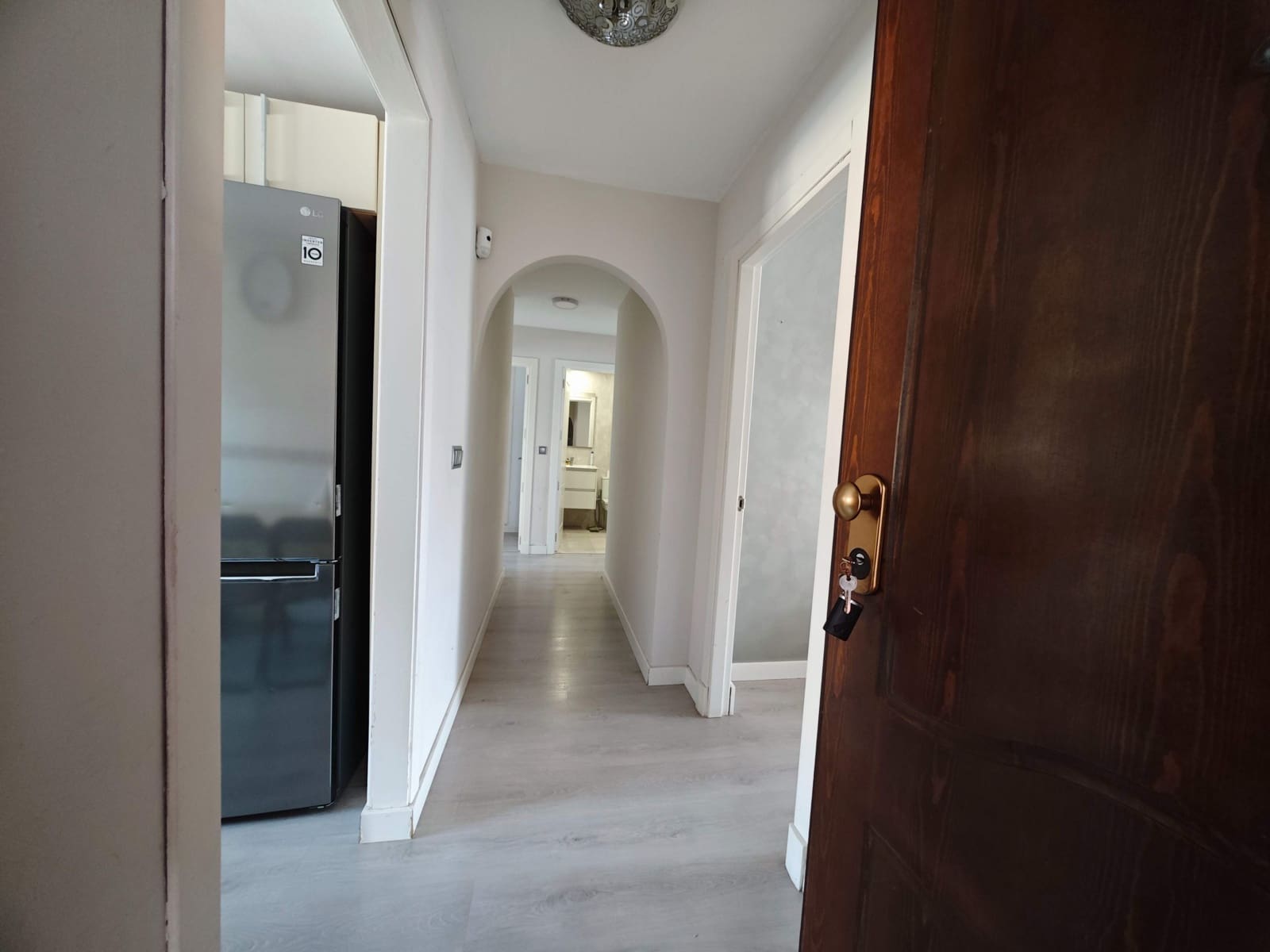 3 sypialnia Apartament na sprzedaż w La Linea de la Concepcion z basenem - 195 000 € (Ref: 9962745)