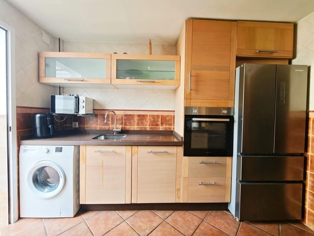 3 makuuhuone Rivitalo myytävänä paikassa Guadacorte, Los Barrios - 170 000 € (Ref: 9975465)