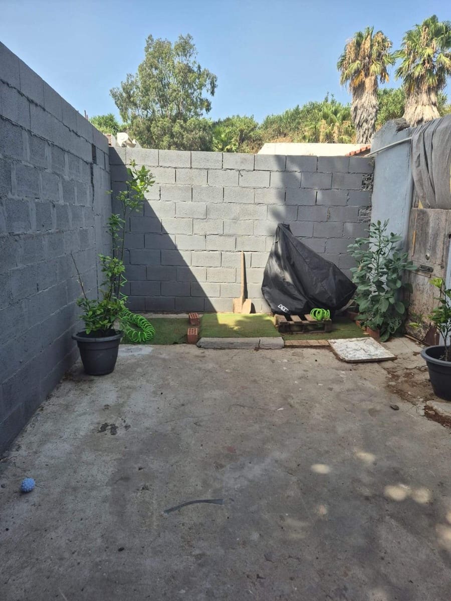 4 soverom Finca/Herregård til salgs i La Linea de la Concepcion - € 220 000 (Ref: 9978920)