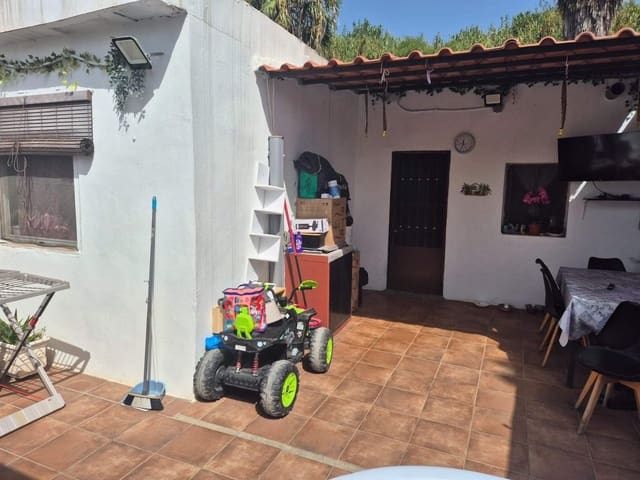 4 soverom Finca/Herregård til salgs i La Línea de la Concepción - € 220 000 (Ref: 9978920)