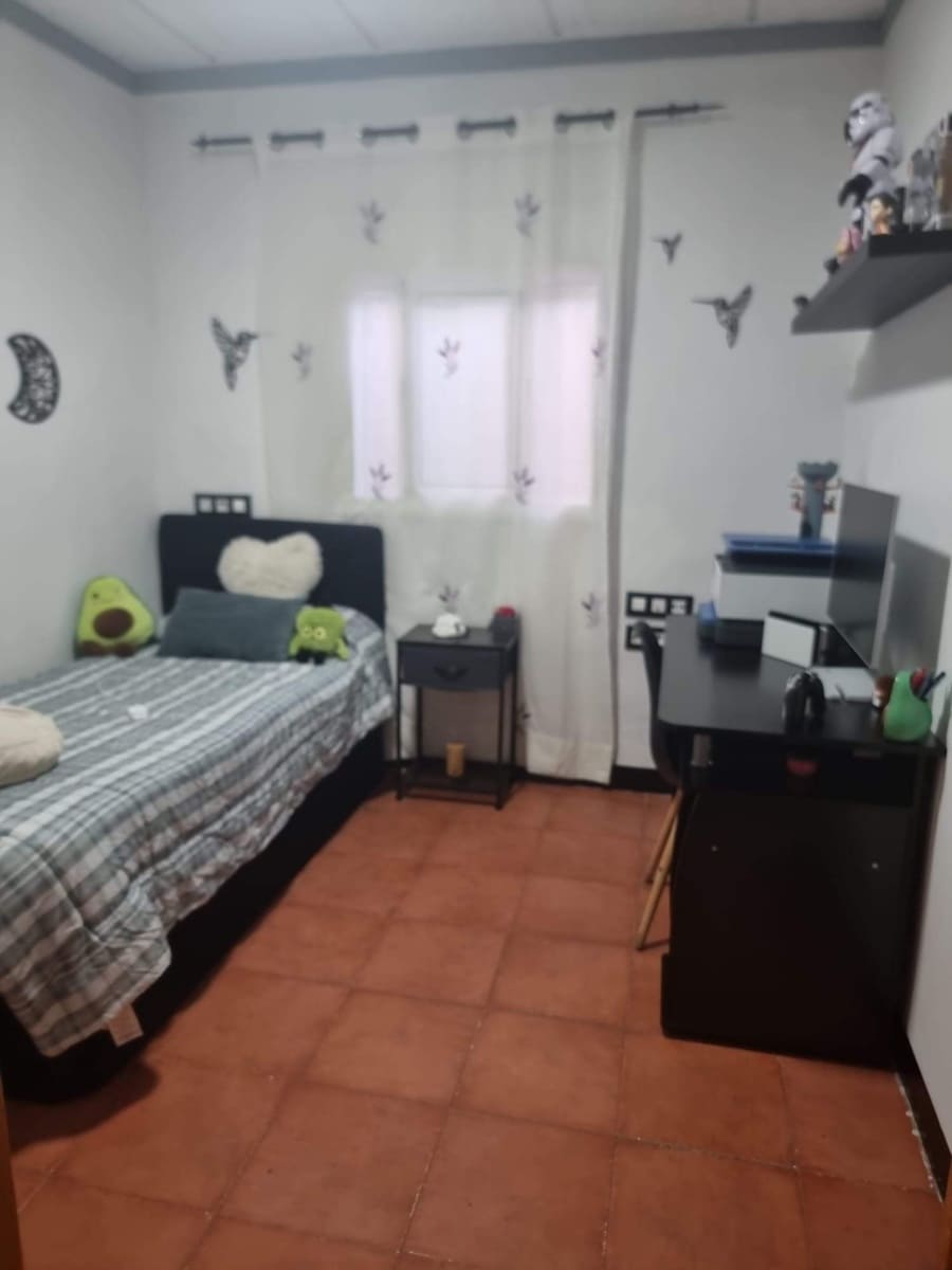 4 bedroom Finca/Country House for sale in La Linea de la Concepcion - € 220,000 (Ref: 9978920)