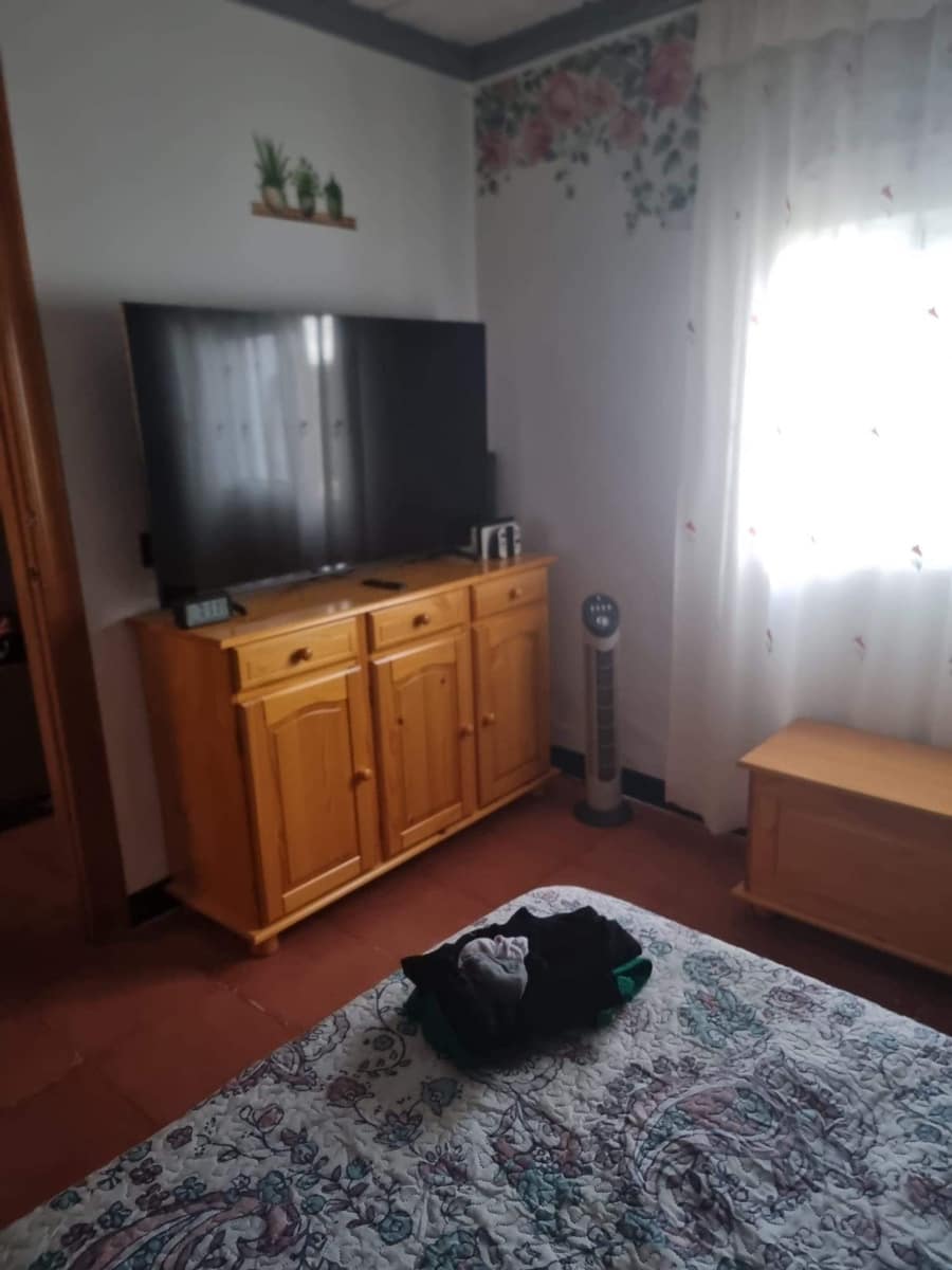 4 bedroom Finca/Country House for sale in La Linea de la Concepcion - € 220,000 (Ref: 9978920)