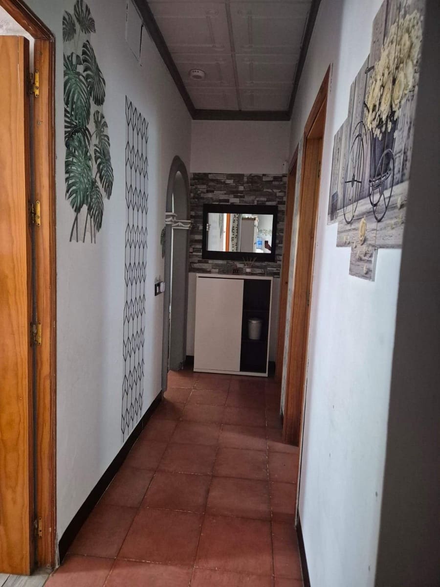 4 bedroom Finca/Country House for sale in La Linea de la Concepcion - € 220,000 (Ref: 9978920)