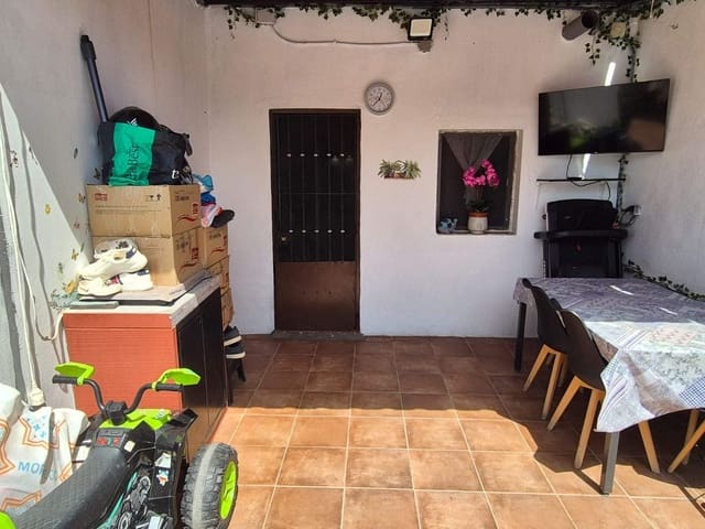 Finca/Casa Rural de 4 habitaciones en La Línea de la Concepción en venta - 220.000 € (Ref: 9978920)