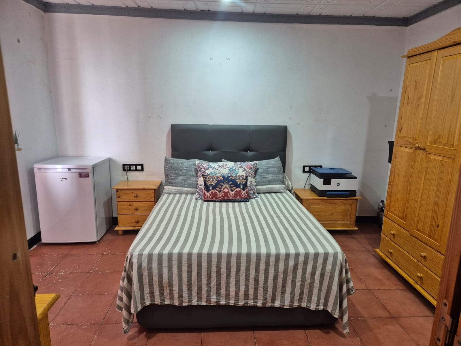 4 bedroom Finca/Country House for sale in La Linea de la Concepcion - € 220,000 (Ref: 9978920)