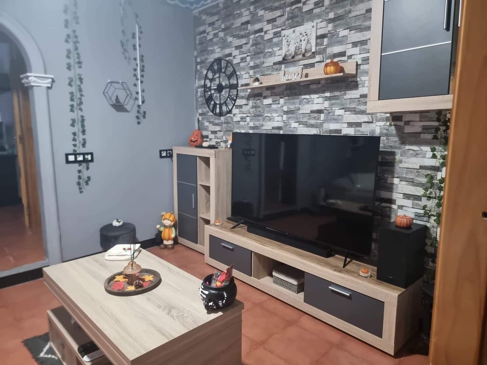 4 bedroom Finca/Country House for sale in La Linea de la Concepcion - € 220,000 (Ref: 9978920)