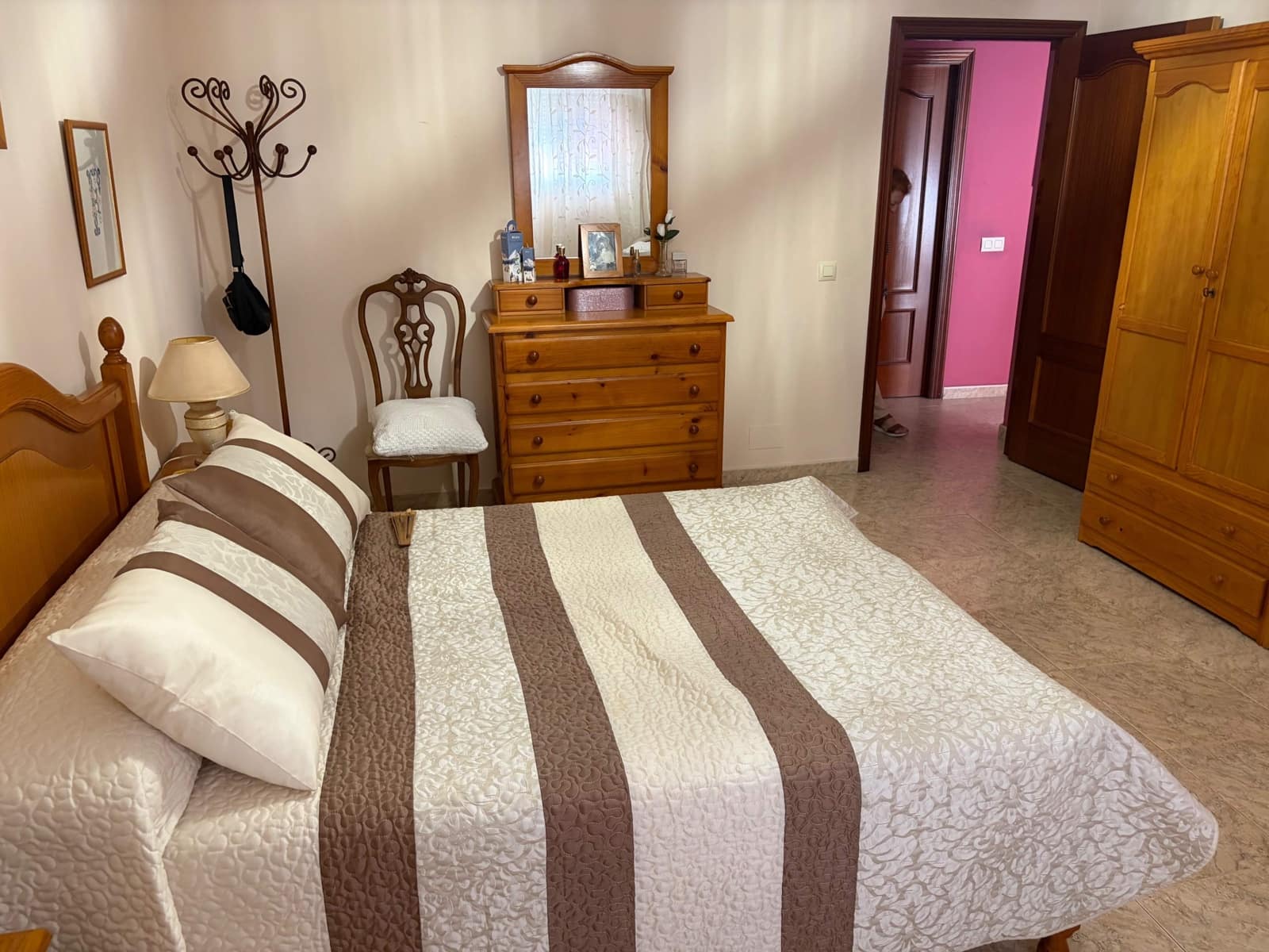 Casa de 3 habitaciones en La Línea de la Concepción en venta - 475.000 € (Ref: 9978921)
