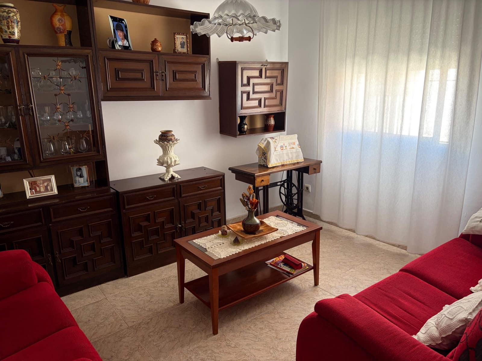 Casa de 3 habitaciones en La Línea de la Concepción en venta - 475.000 € (Ref: 9978921)