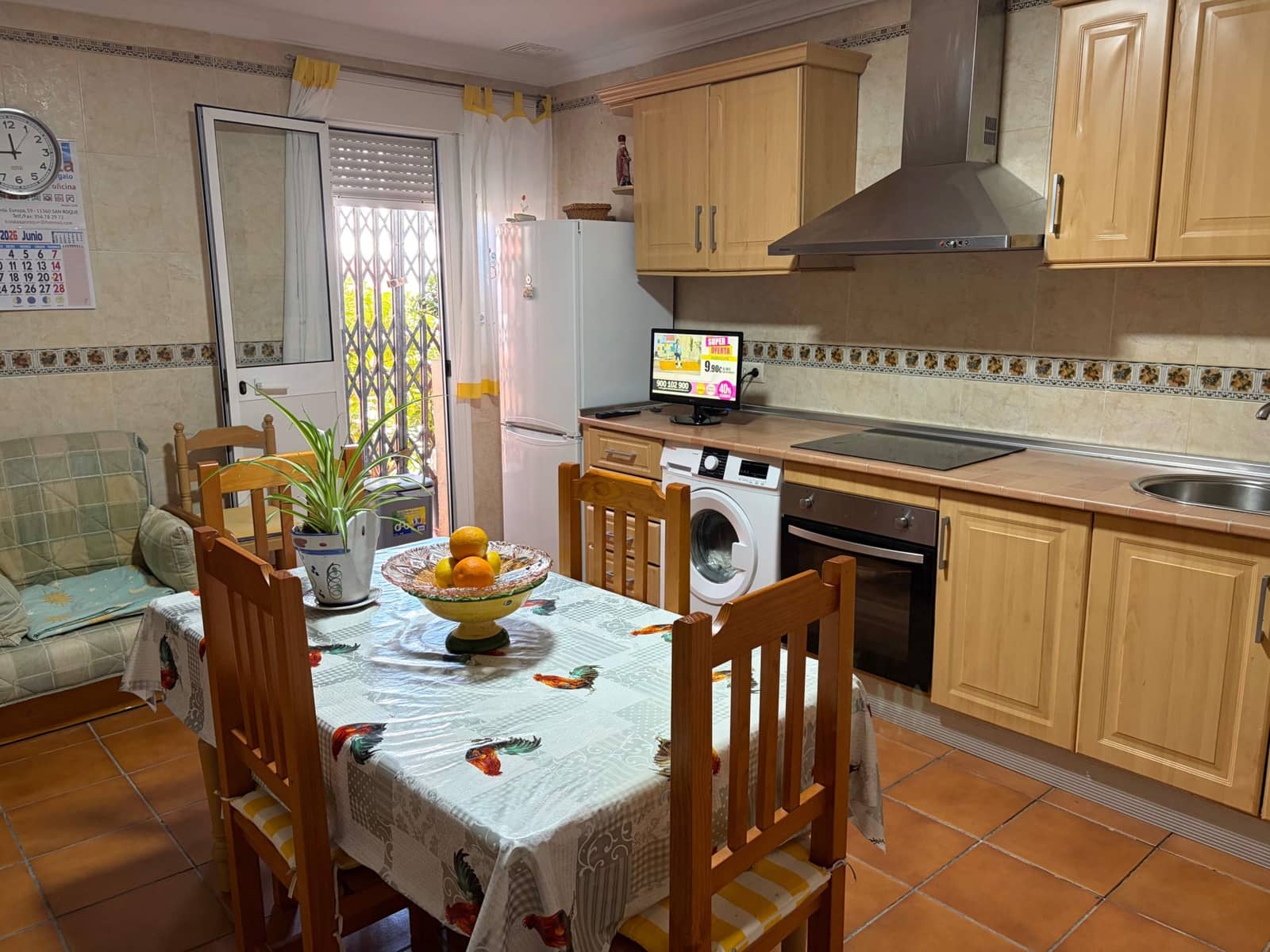 Casa de 3 habitaciones en La Línea de la Concepción en venta - 475.000 € (Ref: 9978921)