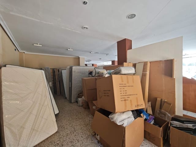 Gewerbe zu vermieten in Algeciras - 1.200 € (Ref: 9986907)