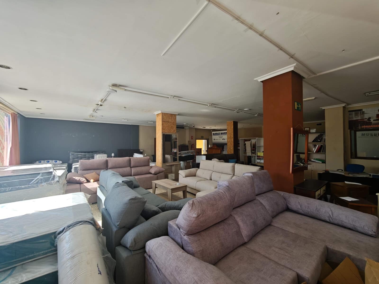 Local Commercial à louer à Algeciras - 1 200 € (Ref: 9986907)