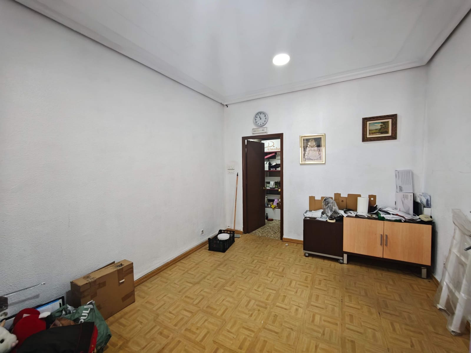 Local Commercial à louer à Algeciras - 1 200 € (Ref: 9986907)