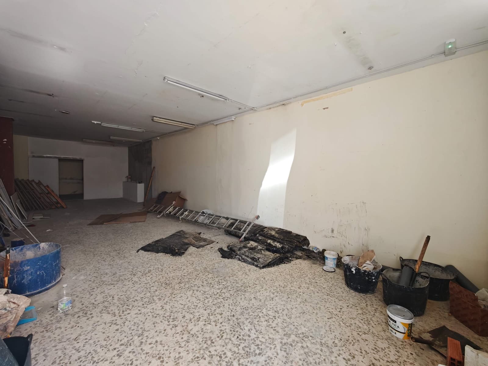 Gewerbe zu vermieten in Algeciras - 500 € (Ref: 9986908)