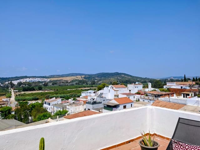 3 soverom Hus til salgs i San Enrique de Guadiaro, San Roque - € 182 000 (Ref: 9990755)