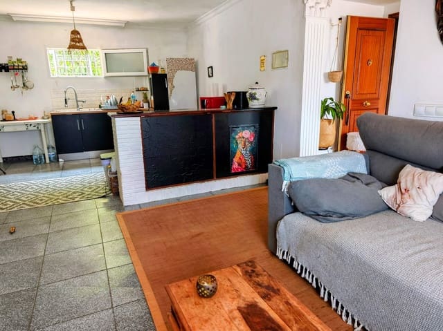 3 soverom Hus til salgs i San Enrique de Guadiaro, San Roque - € 182 000 (Ref: 9990755)