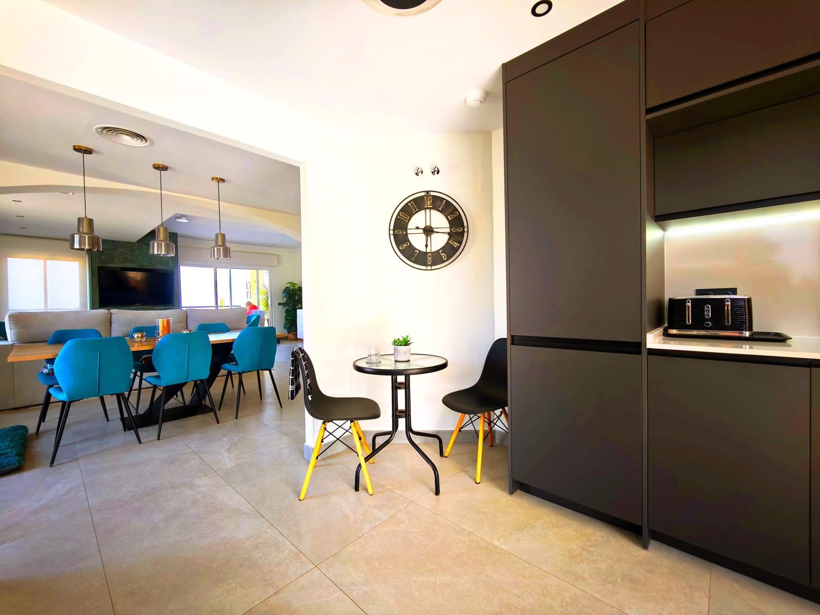 3 chambre Appartement à vendre à San Roque avec piscine garage - 649 000 € (Ref: 9995806)