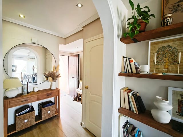 3 sypialnia Dom szeregowy na sprzedaż w Algeciras z garażem - 450 000 € (Ref: 9998845)
