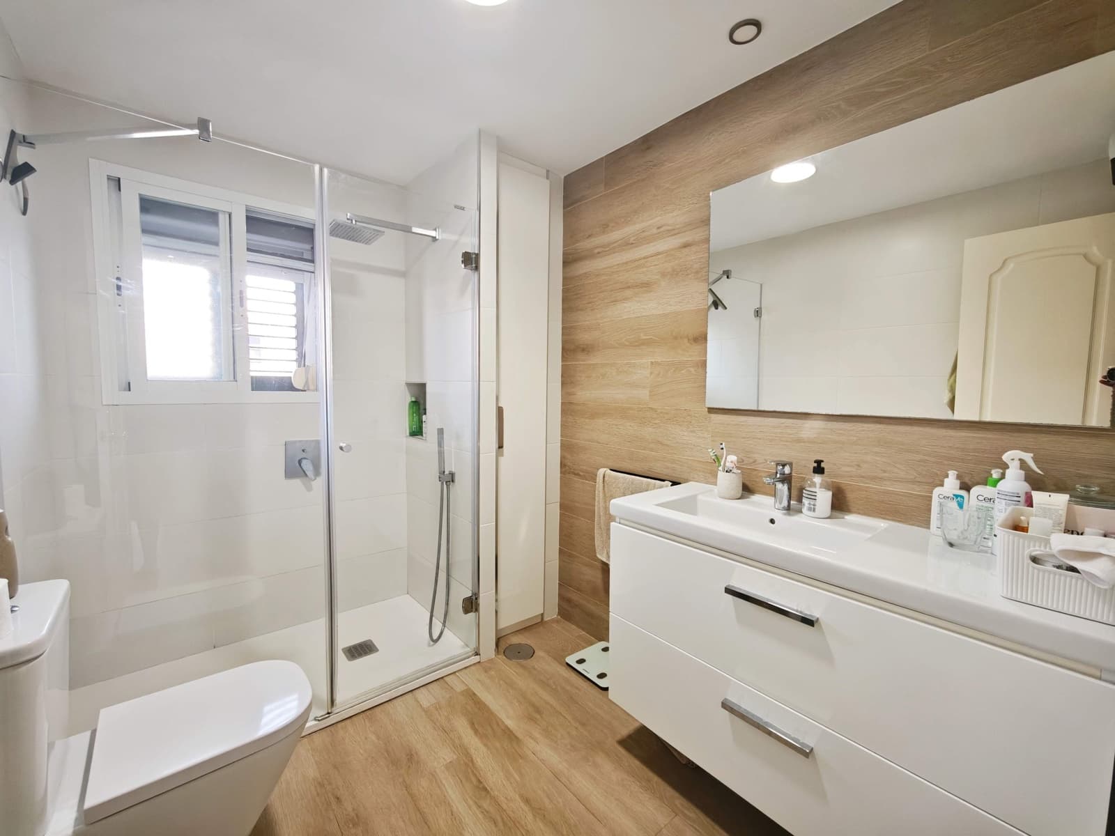 3 sypialnia Dom szeregowy na sprzedaż w Algeciras z garażem - 450 000 € (Ref: 9998845)