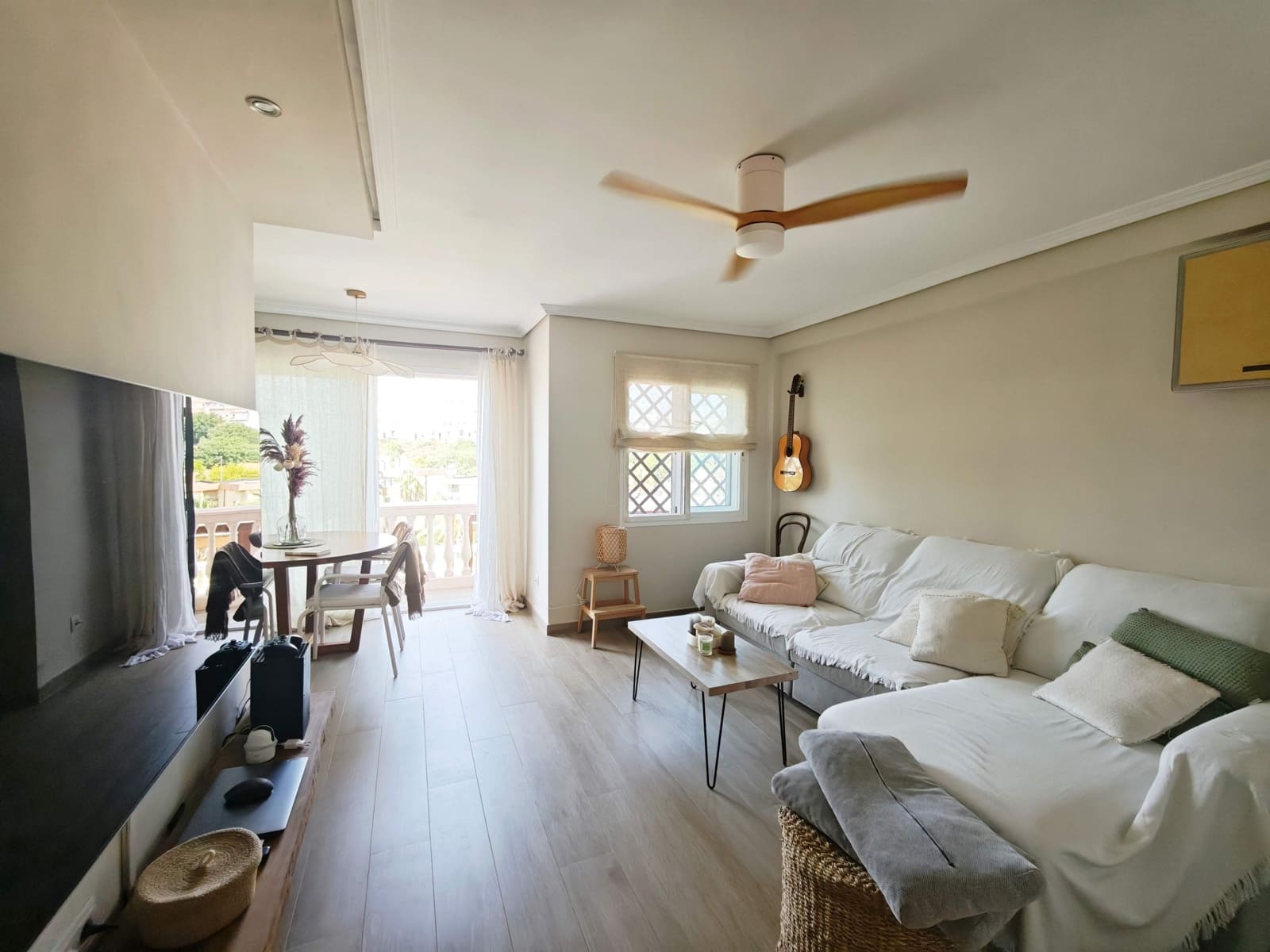 3 bedroom Terraced Villa for sale in Algeciras with garage - € 400,000 (Ref: 9998845)