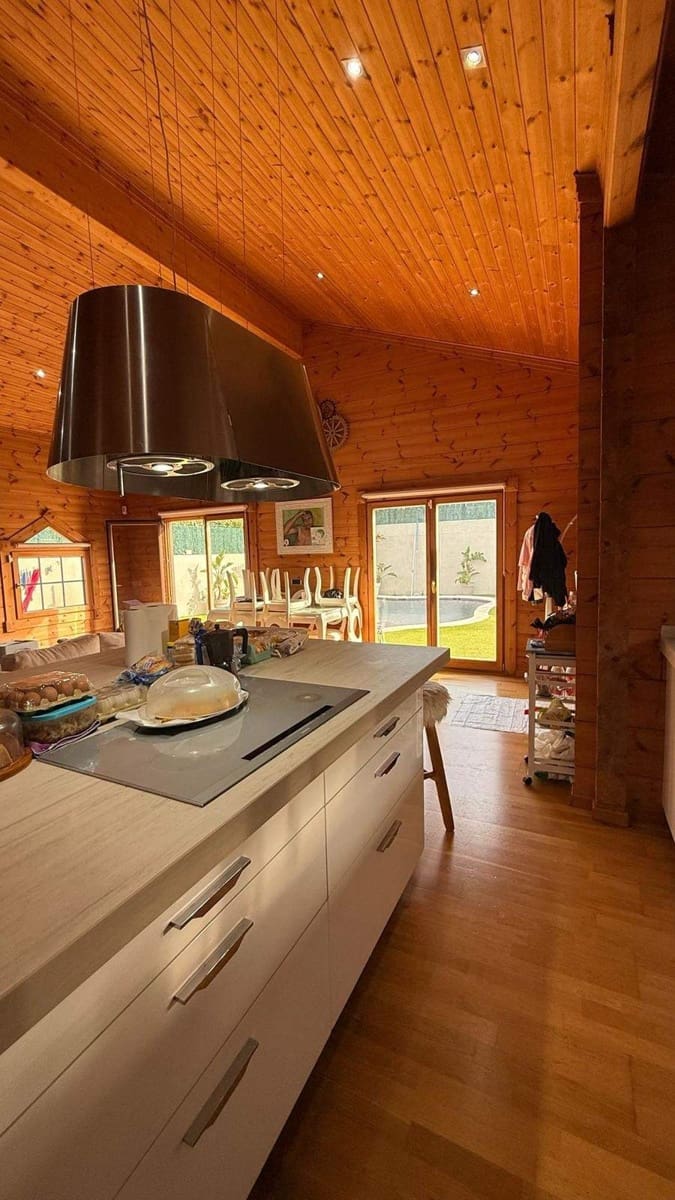 3 quarto Moradia para venda em Guadacorte com piscina garagem - 650 000 € (Ref: 9999642)