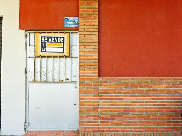 Local Comercial en Algeciras en venta - 40.000 € (Ref: 9999643)