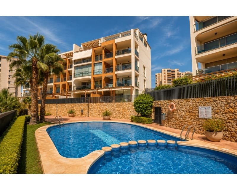 2 soveværelse Strandlejlighed til salg i Montiboli med swimmingpool - € 489.990 (Ref: 10034434)