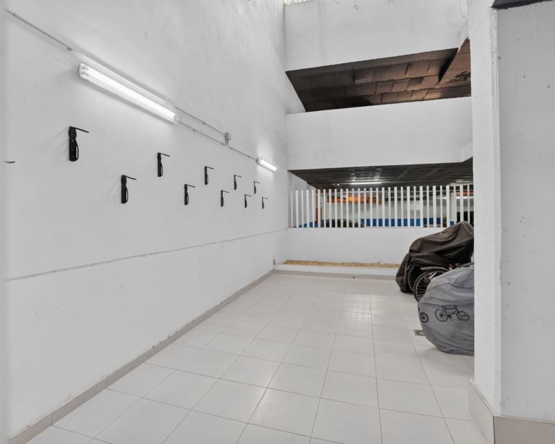 3 bedroom Beach Apartment for sale in Benidorm with pool garage - € 859,000 (Ref: 10052028)