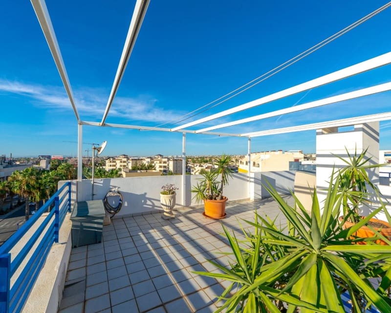 2 Zimmer Penthouse zu verkaufen in Playa Flamenca mit Pool Garage - 206.000 € (Ref: 10098886)