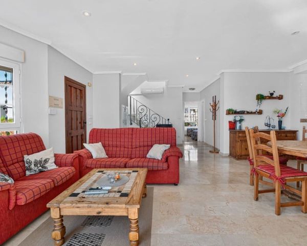 3 camera da letto Villa in vendita in Villamartin, Orihuela con piscina garage - 529.000 € (Rif: 10110280)