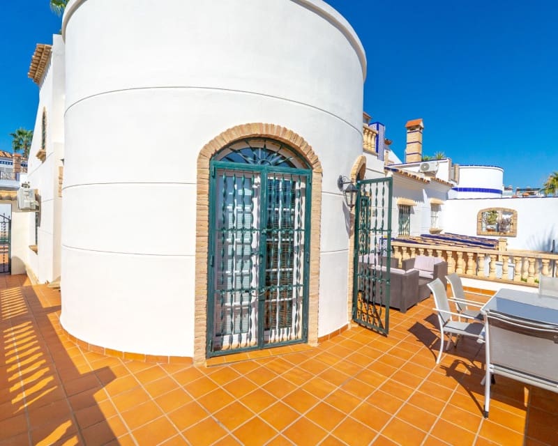 3 Zimmer Villa zu verkaufen in Villamartin mit Pool Garage - 529.000 € (Ref: 10110280)