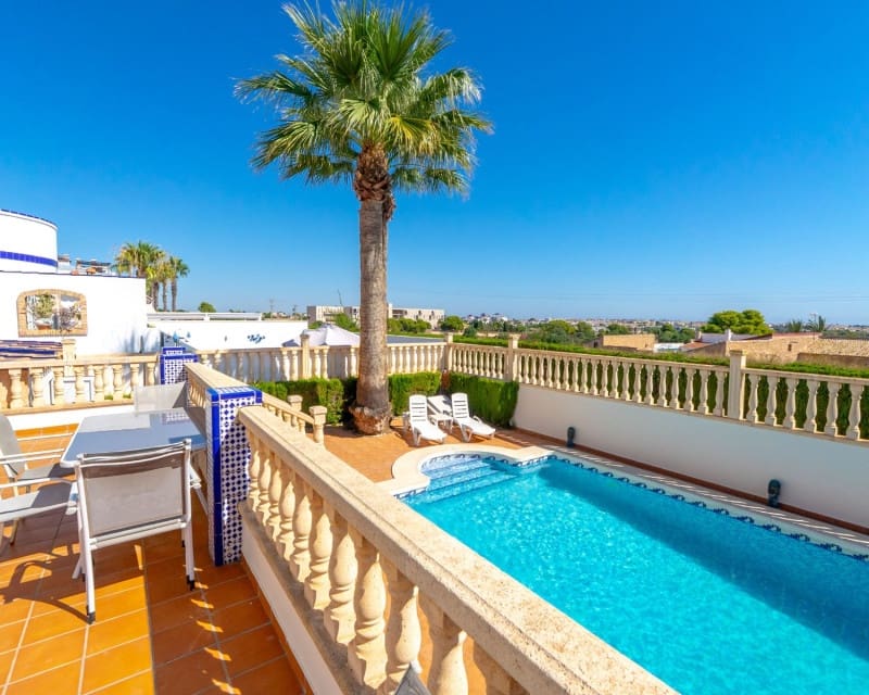 3 Zimmer Villa zu verkaufen in Villamartin mit Pool Garage - 529.000 € (Ref: 10110280)